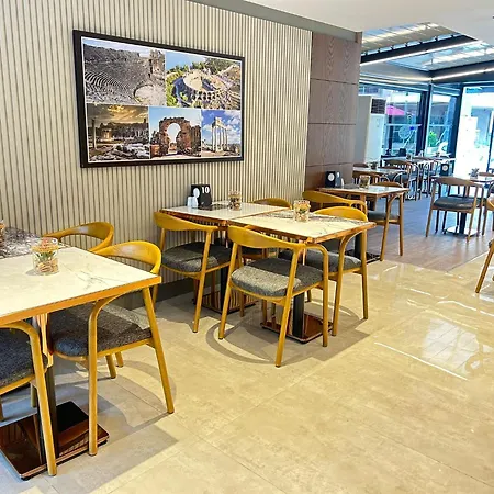 酒店 Sam